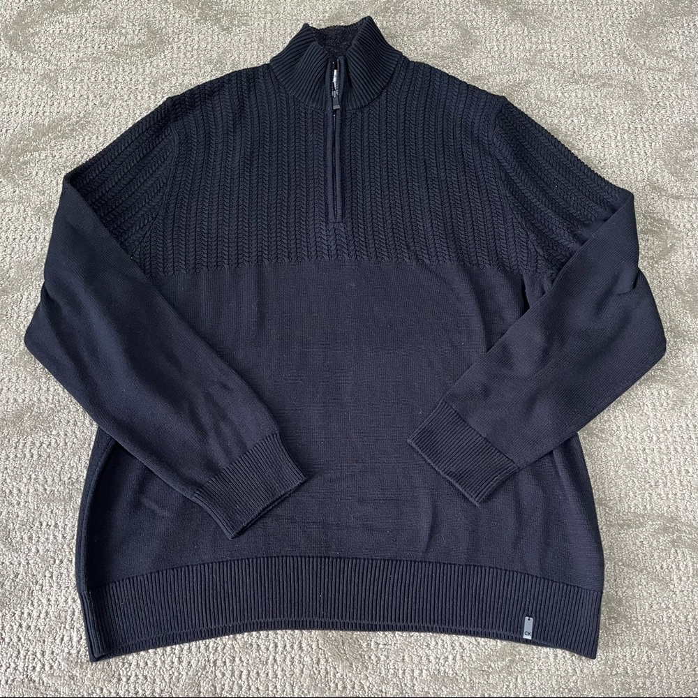 EUC Men's Calvin Klein Pullover Quarter Zip Sweater size XXL in Deep Navy/Black